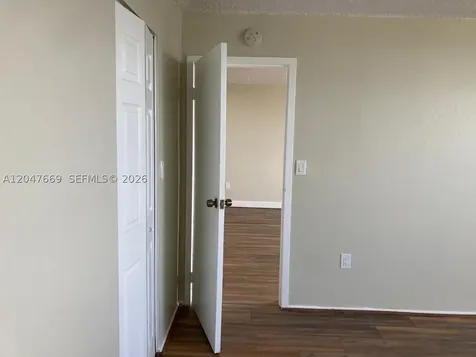 7900 Tatum Waterway Drive Miami Beach FL 33141