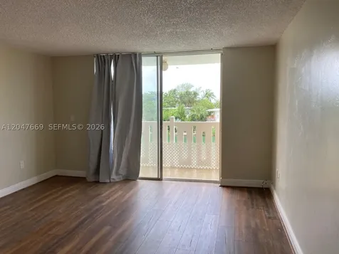 7900 Tatum Waterway Drive Miami Beach FL 33141