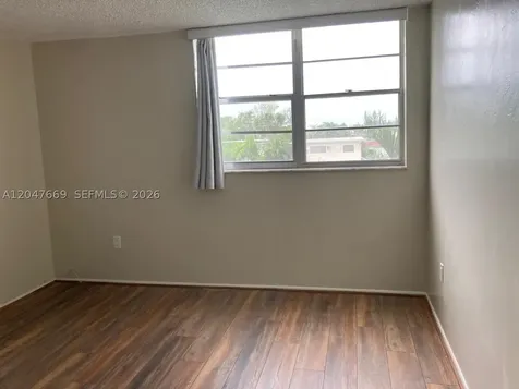 7900 Tatum Waterway Drive Miami Beach FL 33141