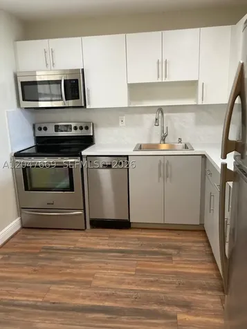 7900 Tatum Waterway Drive Miami Beach FL 33141