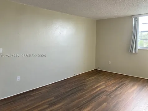 7900 Tatum Waterway Drive Miami Beach FL 33141