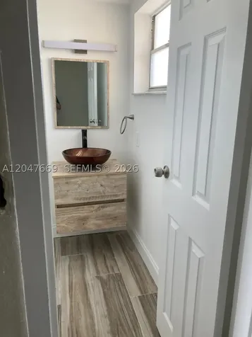 7900 Tatum Waterway Drive Miami Beach FL 33141