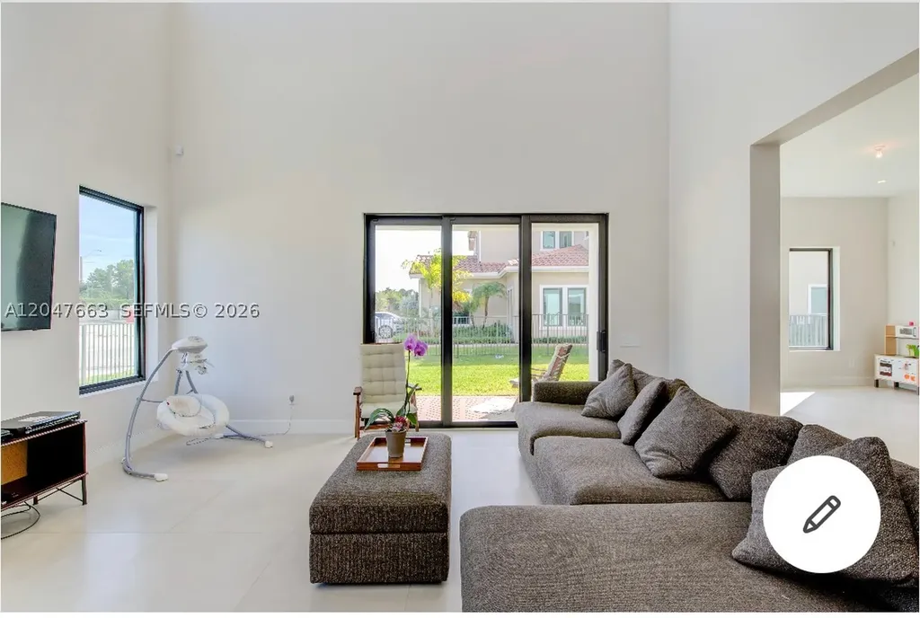 3412 Emerson Lane Hollywood FL 33312