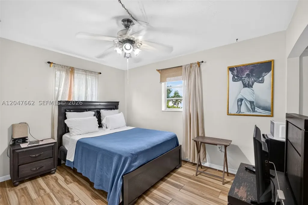 721 N 69th Avenue Hollywood FL 33024