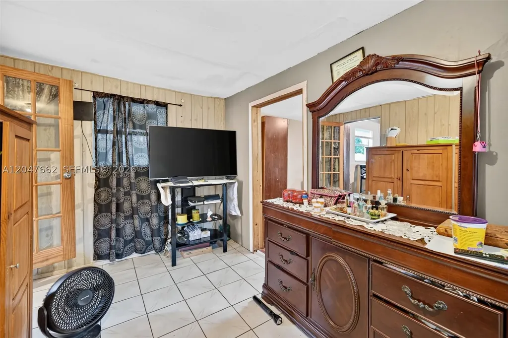 721 N 69th Avenue Hollywood FL 33024