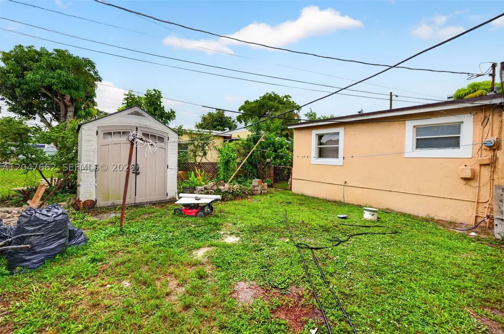 721 N 69th Avenue Hollywood FL 33024