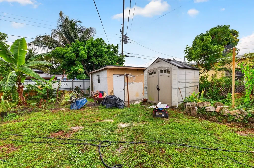 721 N 69th Avenue Hollywood FL 33024