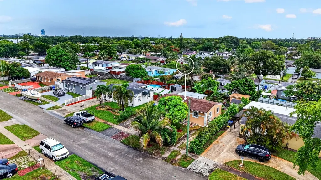 721 N 69th Avenue Hollywood FL 33024