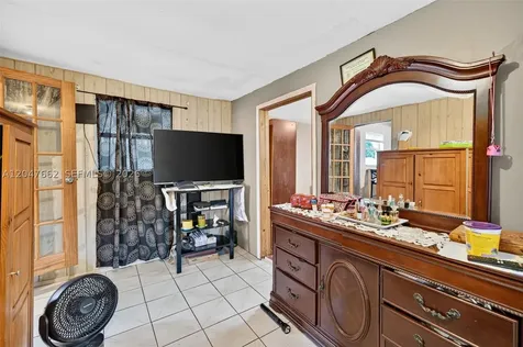 721 N 69th Avenue Hollywood FL 33024