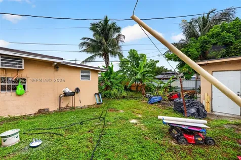 721 N 69th Avenue Hollywood FL 33024