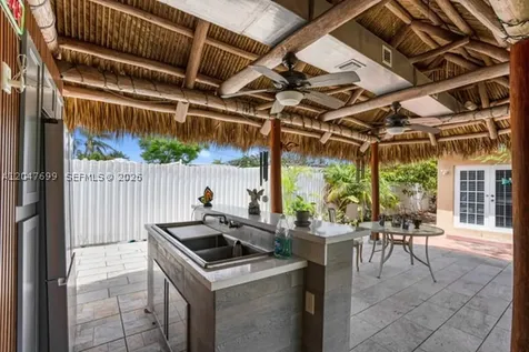 5000 SW 98th Ave Road Miami FL 33165