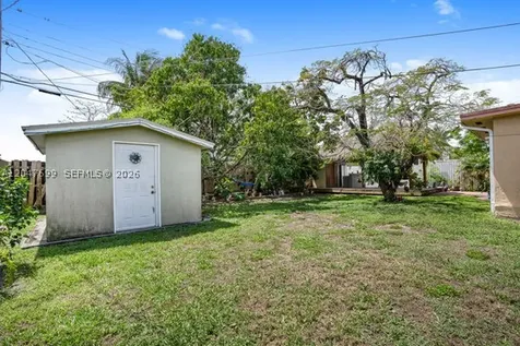 5000 SW 98th Ave Road Miami FL 33165