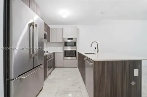 488 NE 18th Street Miami FL 33132