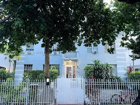 842 Meridian Miami Beach FL 33139