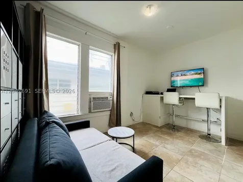 842 Meridian Miami Beach FL 33139