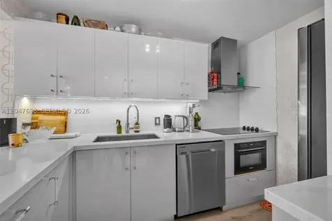 1228 West Avenue Miami Beach FL 33139