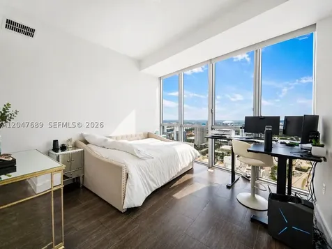 1100 Biscayne Boulevard Miami FL 33132