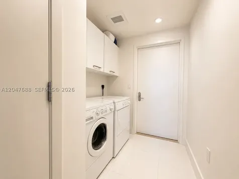 17121 Collins Avenue Sunny Isles Beach FL 33160