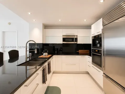 17121 Collins Avenue Sunny Isles Beach FL 33160