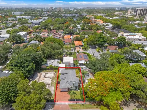 4035 SW 14th Street Miami FL 33134