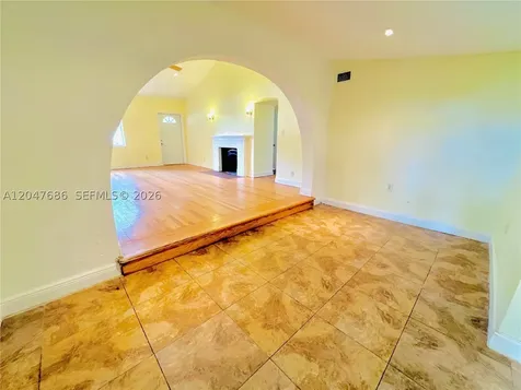 410 Pinecrest Drive Miami Springs FL 33166