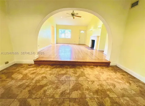 410 Pinecrest Drive Miami Springs FL 33166
