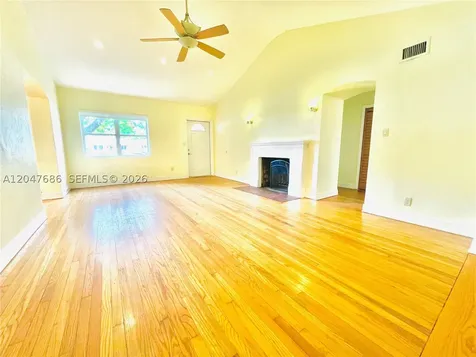 410 Pinecrest Drive Miami Springs FL 33166