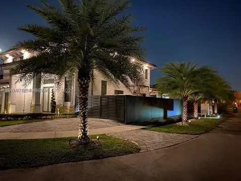 14856 SW 27th Terrace Miami FL 33185