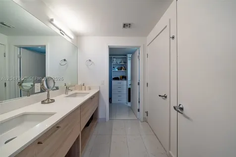 16385 Biscayne Boulevard North Miami Beach FL 33160