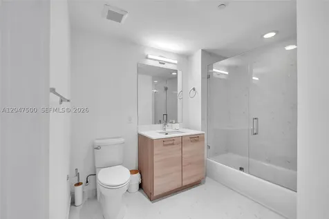 16385 Biscayne Boulevard North Miami Beach FL 33160