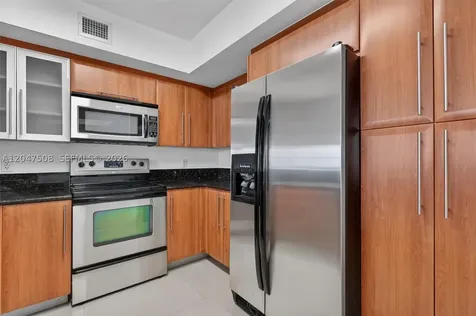 3232 SW 22nd Terrace Miami FL 33145
