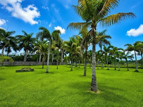 5240 SW 82nd Avenue Davie FL 33328