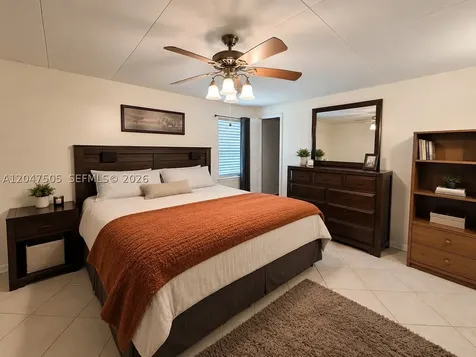 5240 SW 82nd Avenue Davie FL 33328