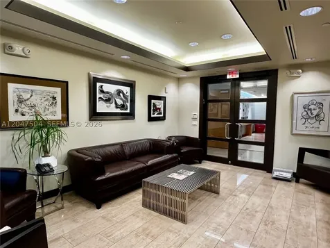 20900 NE 30 Th Avenue Aventura FL 33180