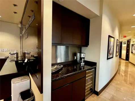 20900 NE 30 Th Avenue Aventura FL 33180