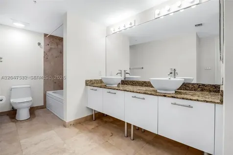 41 SE 5th Street Miami FL 33131