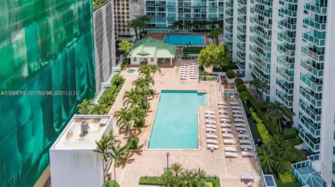 41 SE 5th Street Miami FL 33131