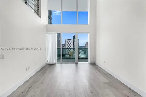 41 SE 5th Street Miami FL 33131