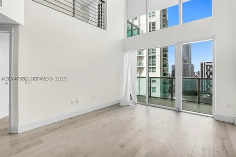 41 SE 5th Street Miami FL 33131