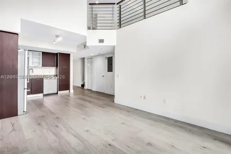 41 SE 5th Street Miami FL 33131