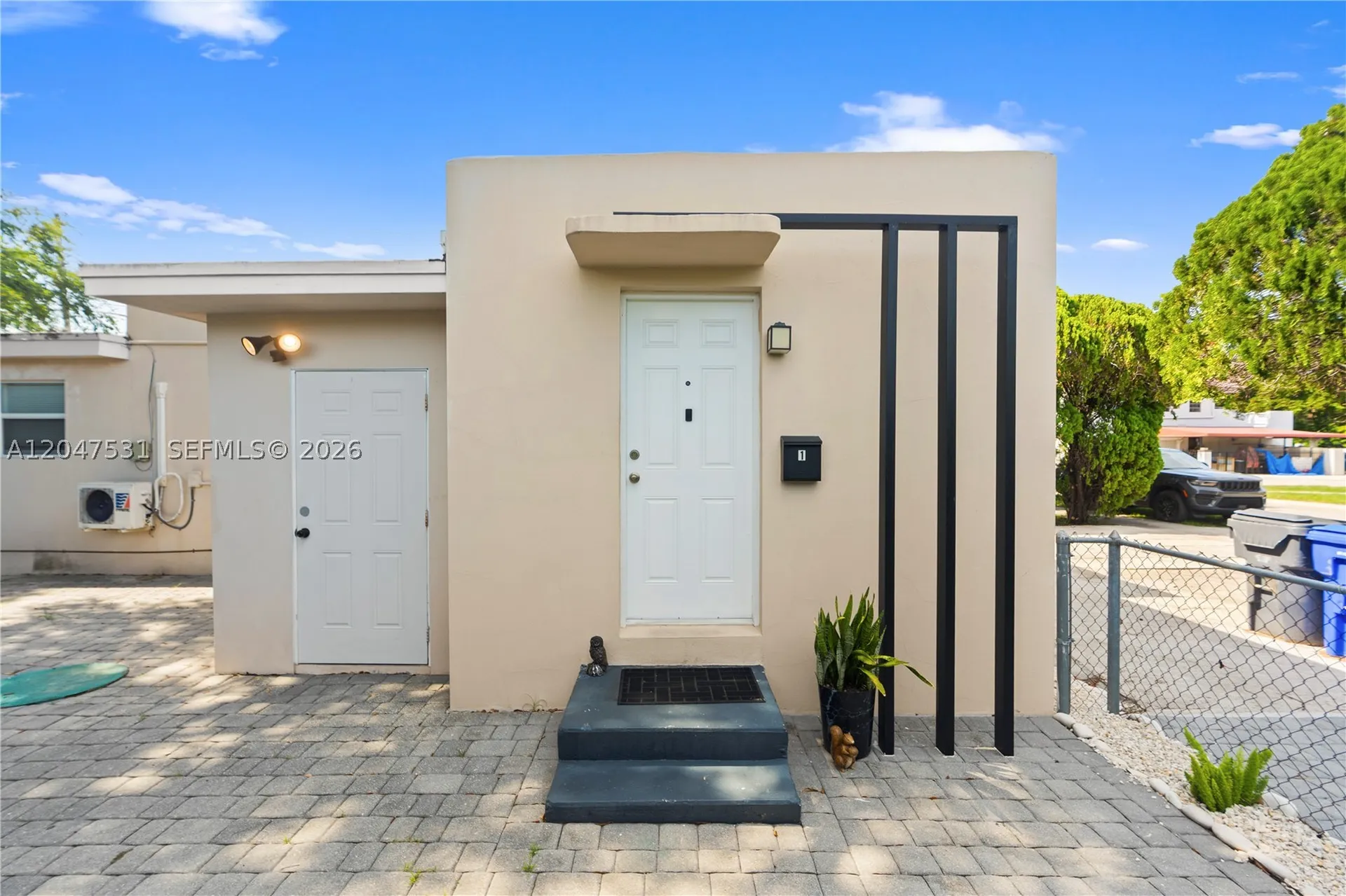 5800 Taylor Street Hollywood FL 33021
