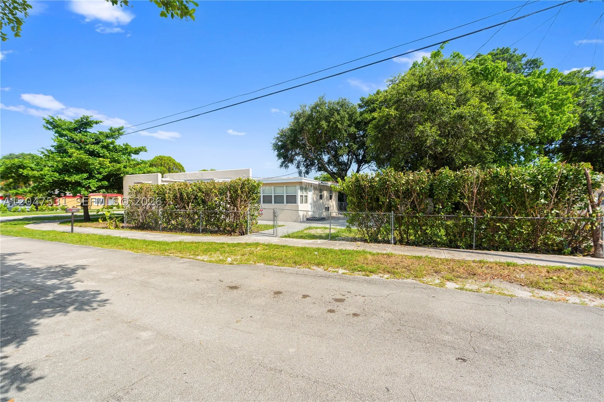 5800 Taylor Street Hollywood FL 33021