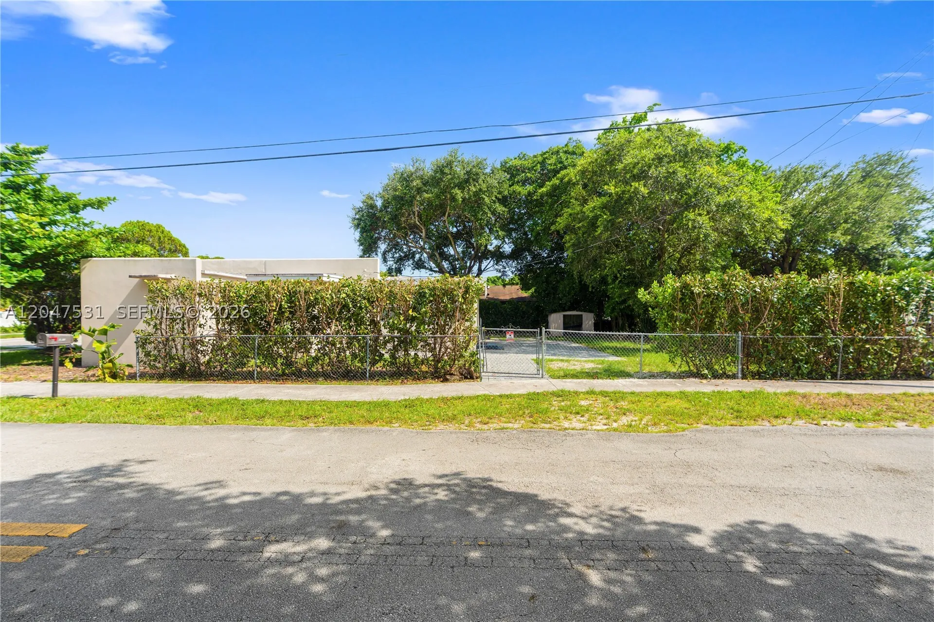 5800 Taylor Street Hollywood FL 33021