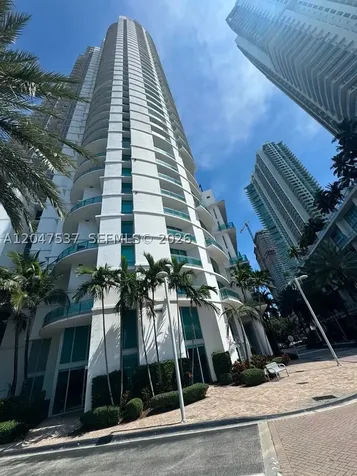 350 S Miami Avenue Miami FL 33130