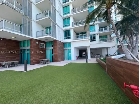 350 S Miami Avenue Miami FL 33130