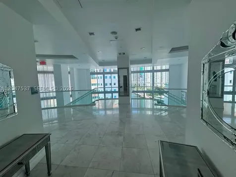 350 S Miami Avenue Miami FL 33130