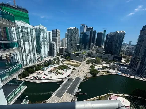 350 S Miami Avenue Miami FL 33130