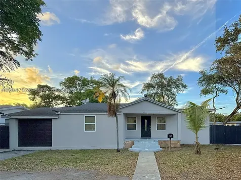 947 NE 149th Street Miami FL 33161