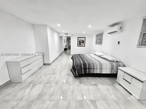 947 NE 149th Street Miami FL 33161