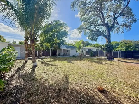 947 NE 149th Street Miami FL 33161